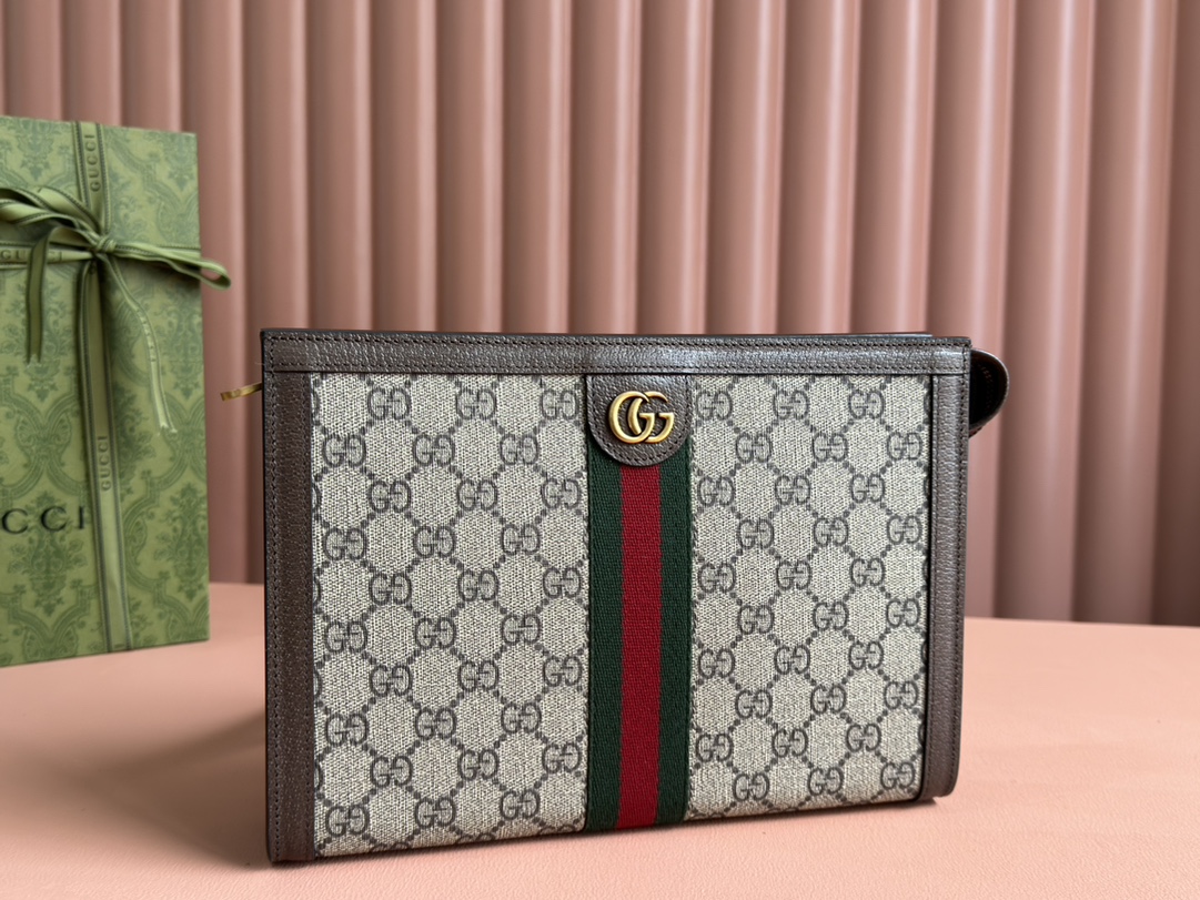 Gucci Clutch Bags